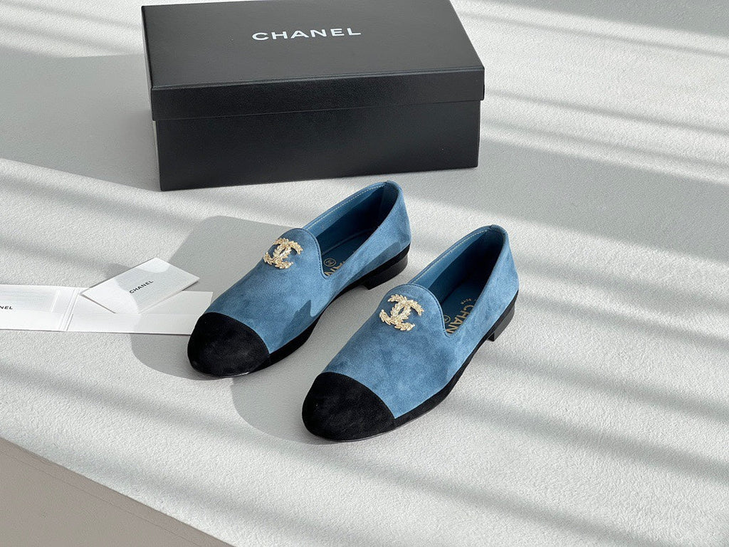 CHANEL LOAFERS IN CERULEAN BLUE MIX BLACK SUEDE