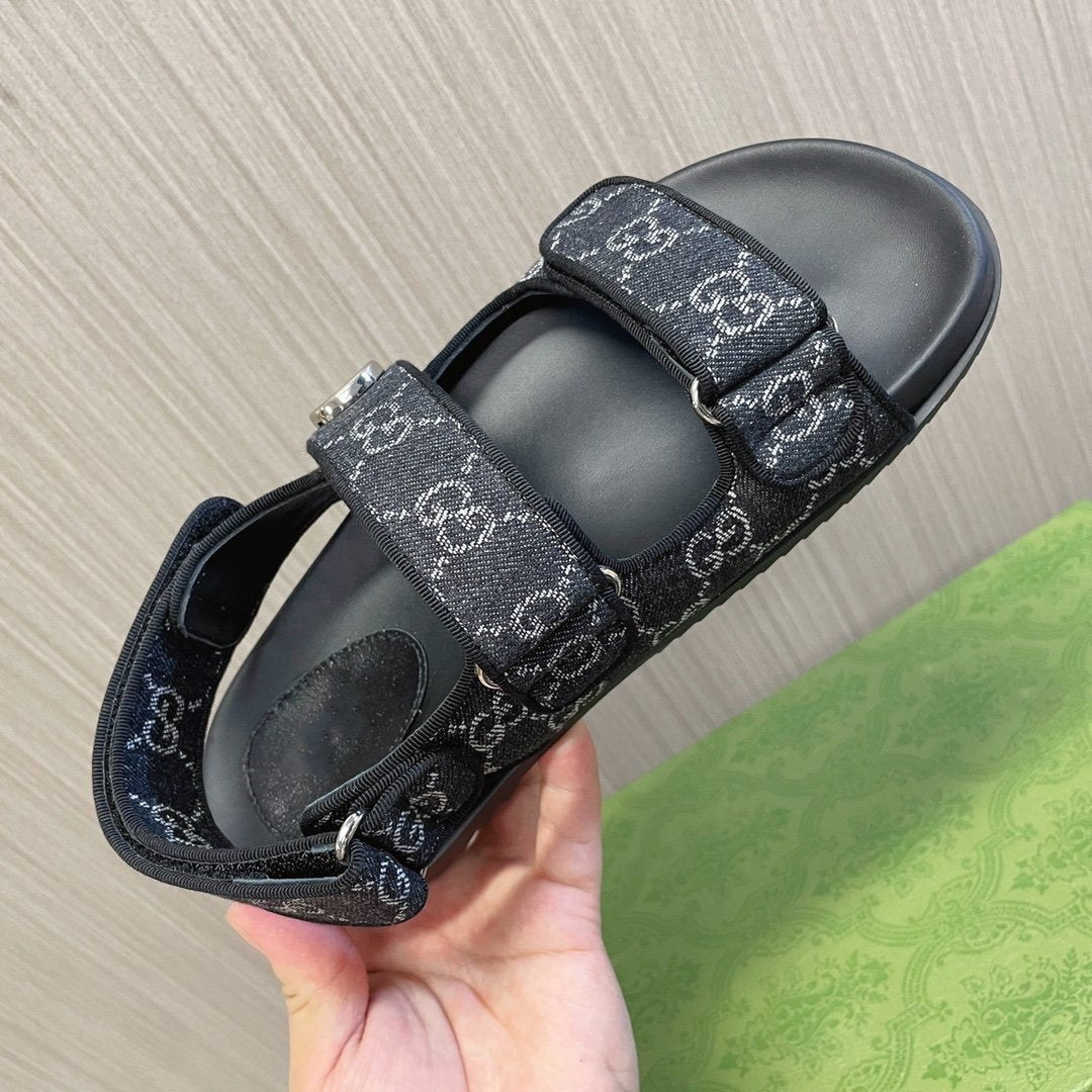 GUCCI CLASSIC CANVAS SANDALS BLACK