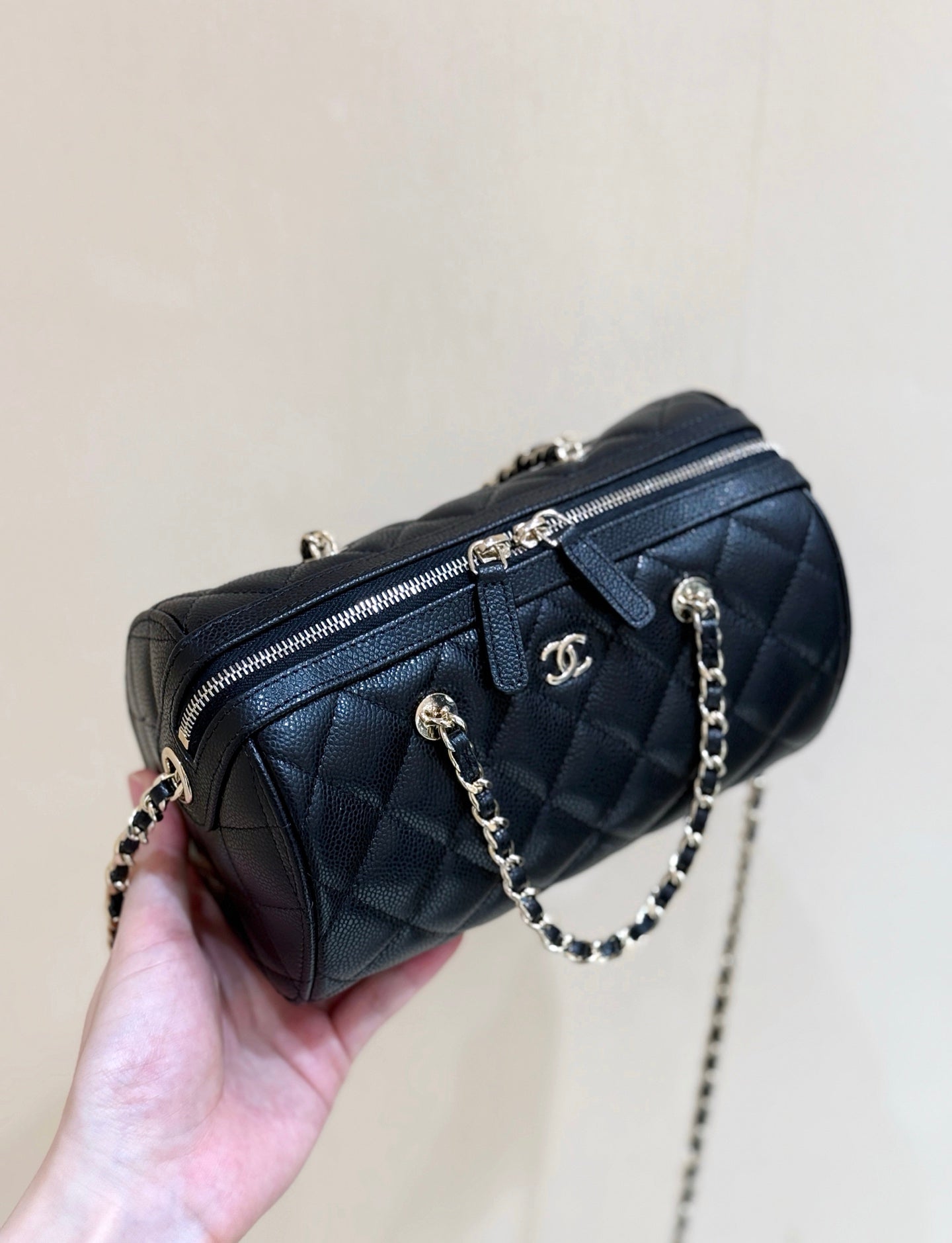 CHANEL 25S MINI BOWLING BAG 18 IN BLACK CALFSKIN GOLD HARDWARE