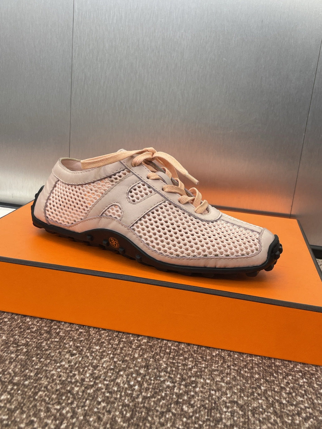 HERMES KIGA SNEAKER IN LIGHT PINK CROCHET KNIT AND CALFSKIN