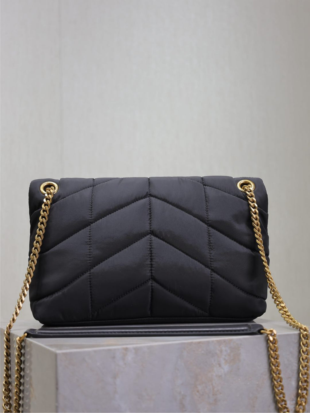 YSL 25S LOULOU PUFFER MEDIUM 29 IN BLACK NYLON